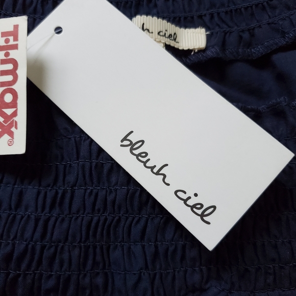 Bleuh Ciel Off Shoulder Top Navy with Emb Large - Picture 3 of 5